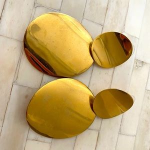 Kate Spade New York Gold Disc Earrings.